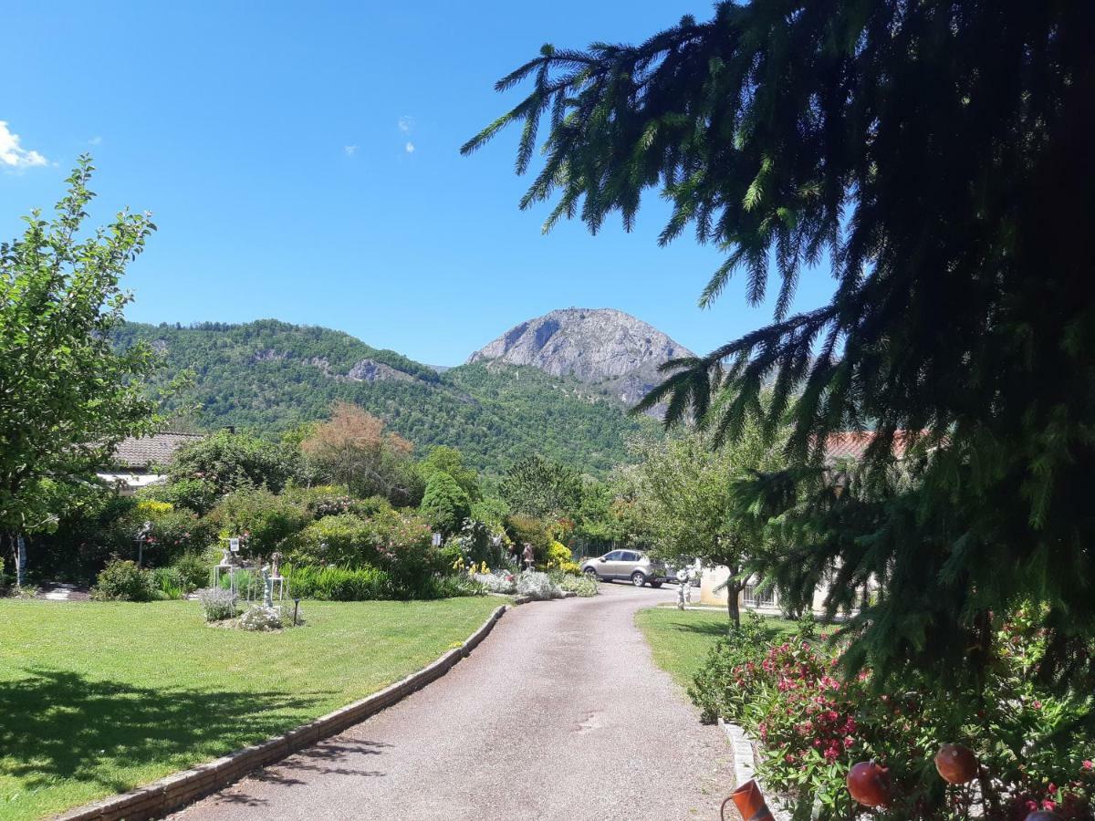 Gites Le Clos Des Pradals- Montagne & Nature A Banat Tarascon Ariege Экстерьер фото
